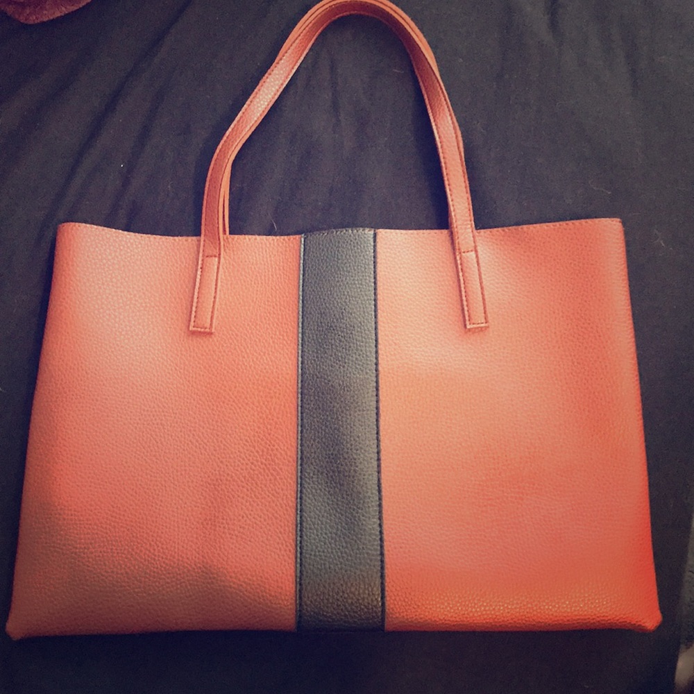 VINCE CAMUTO Purse